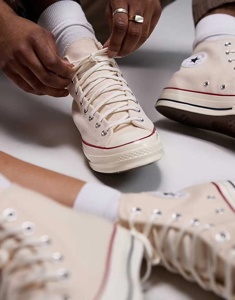 Converse Chuck 70 Hi Unisex Trainers In Off White For Unisex Ivory 5 Converse Chuck 70 Hi Unisex Trainers In Off White For Unisex Ivory - Image 3