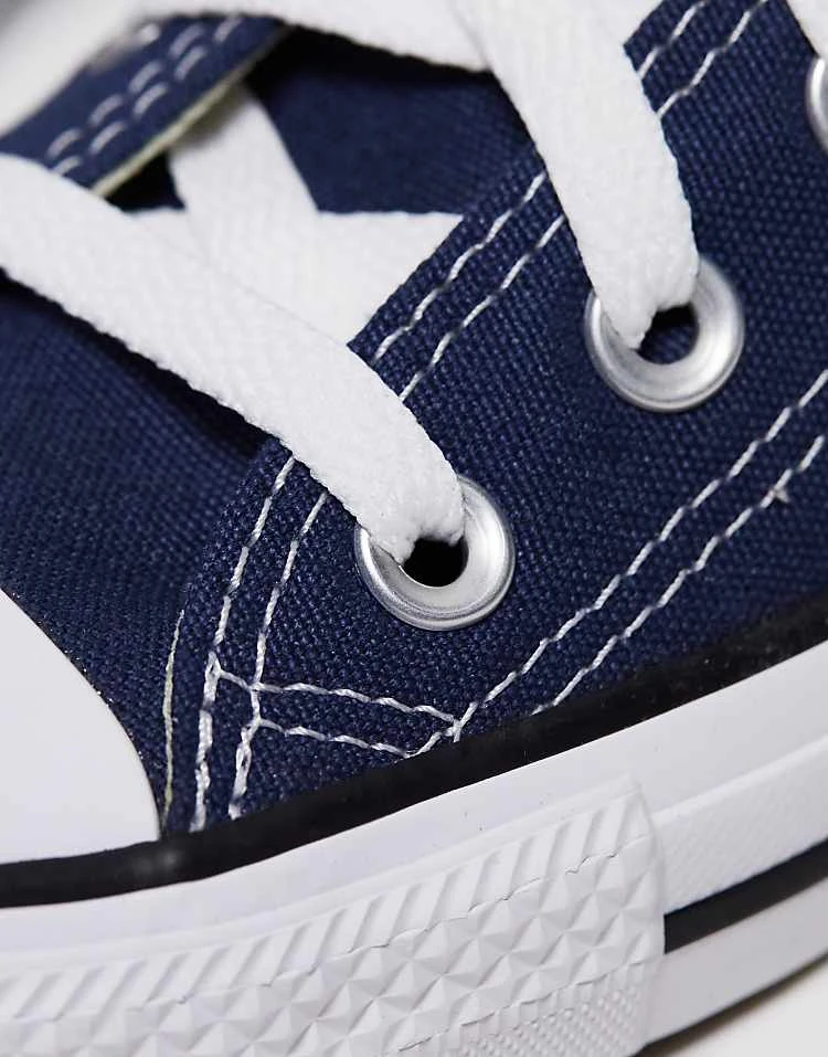 Converse Chuck Taylor All Star Ox Trainers In Navy For Unisex 5 Converse Chuck Taylor All Star Ox Trainers In Navy For Unisex - Image 3