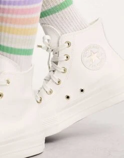 Converse Chuck Taylor All Star Lift Hi Trainers In White And Gold For Unisex 8 Converse Chuck Taylor All Star Lift Hi Trainers In White And Gold For Unisex -Converse Shop 204137629 2