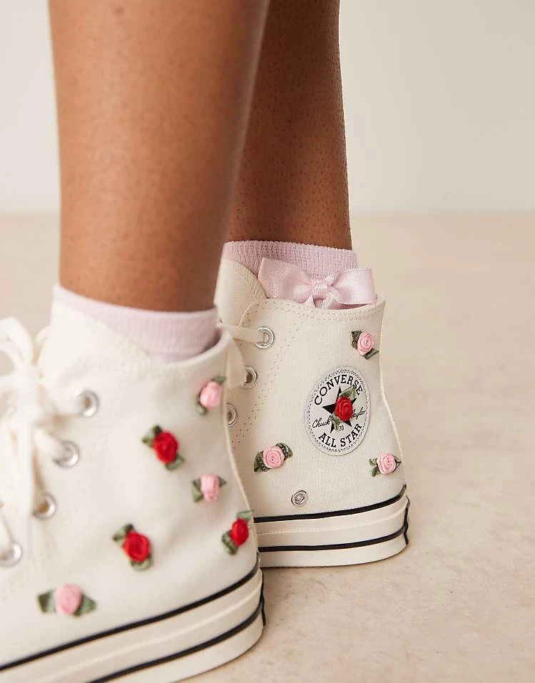 Converse Hearts Chuck 70 Hi Trainers In White With Roses For Women 6 Converse Hearts Chuck 70 Hi Trainers In White With Roses For Women - Image 4