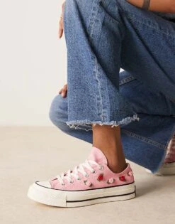 Converse Hearts Chuck 70 Ox Trainers In Pink With Roses For Women -Converse Shop 207334148 5