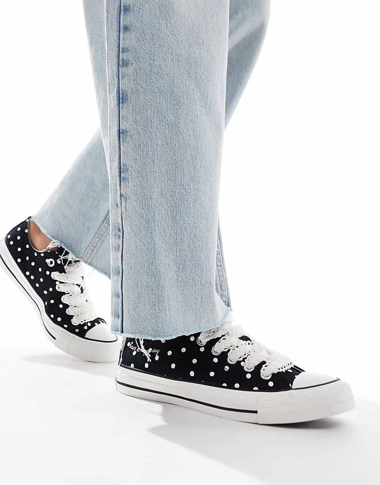 Converse Chuck Taylor All Star Ox Trainers In Black & White Polka Dot For Women 3 Converse Chuck Taylor All Star Ox Trainers In Black & White Polka Dot For Women