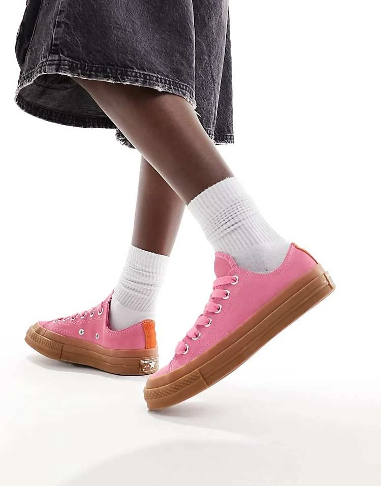 Converse Chuck 70 Ox Trainers In Pink With Gum Sole For Unisex 3 Converse Chuck 70 Ox Trainers In Pink With Gum Sole For Unisex